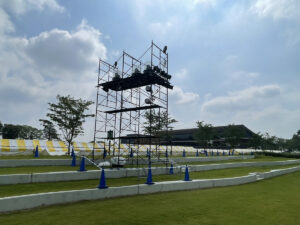 イントレ足場