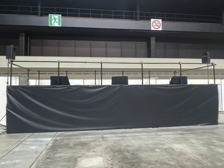 ステージ手すり