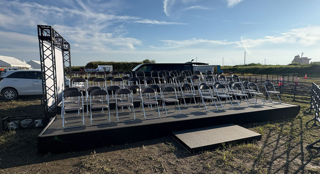 観閲台